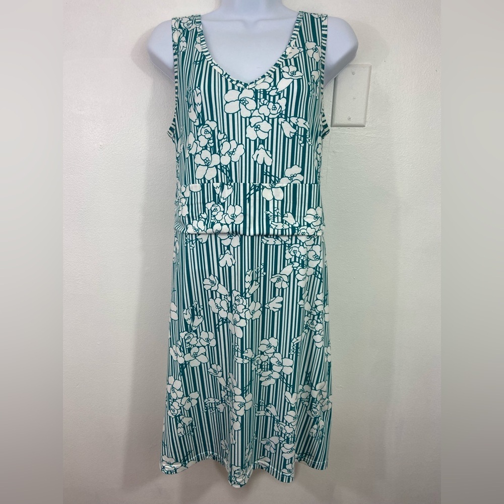 Title Nine Breeze Women’s Dress M Green Floral Print Zip Pockets Travel Sporty